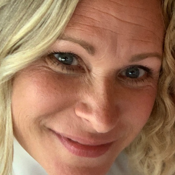 Meet your Posher, Stacie - Picture 1 of 1